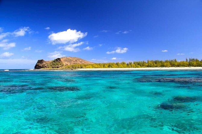 3 North Islands Catamaran Cruise with Lunch & Drinks on island. - Coin de Mire, the island you view from offshore