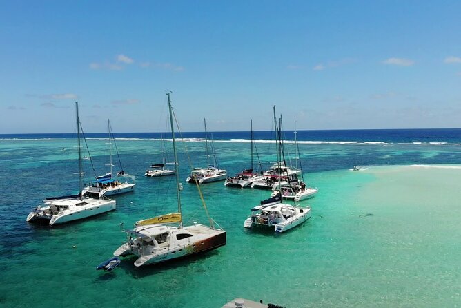 3 North Islands Catamaran Cruise with Lunch & Drinks on island. - Lunch, drinks, and the party question