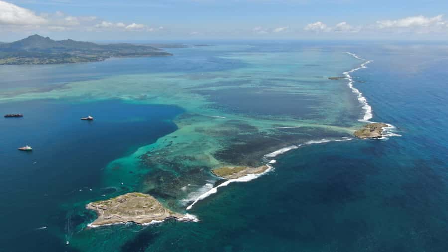 5 Islands All-Inclusive Speedboat w/Snorkeling Sea Turtle - Two hours of beach time and a Mauritian barbecue