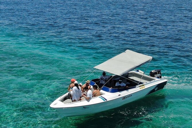 5 Islands Private Speedboat with Snorkeling Lunch and Drinks - Pointe d’Esny and the Alblair shipwreck