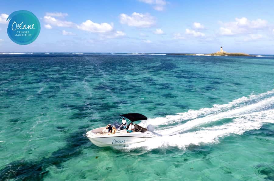 5 islands tour: New Private OCÉANE Speedboat - Îlot Flamants adds another island view