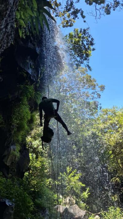 Abseiling/Canyoning