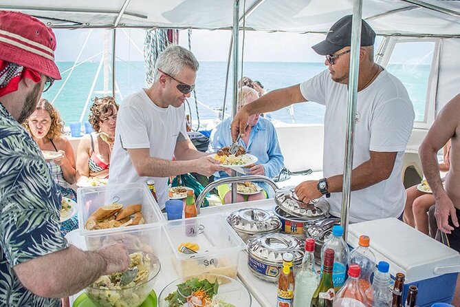 All inclusive CATAMARAN with BBQ : Ile aux cerf & GRSE waterfall - Getting to the catamaran from Port Louis and beyond