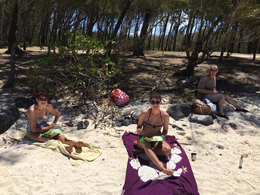 Blue Bay: Half-Day Snorkeling Trip with Creole Picnic Lunch - Practical Strengths and Weak Spots