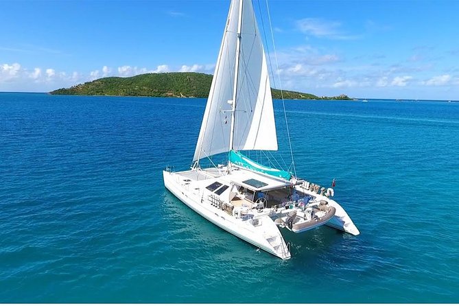 Catamaran Adventure Full Day: Ile aux cerfs,GRSE Waterfall,Snorkeling &BBQ Lunch - What the catamaran ride is really like
