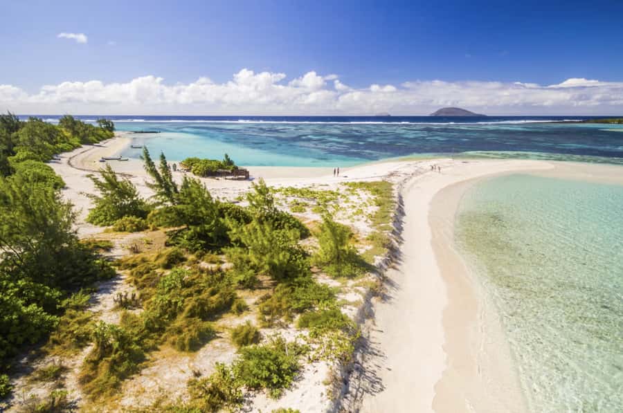 Catamaran Mauritius Cruise in the North Coasts - BBQ lunch and drinks on the Wind Dancer