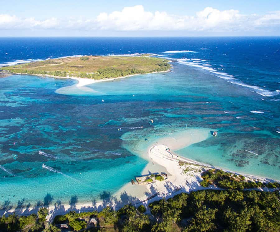 Catamaran Mauritius Cruise in the North Coasts - Shared or private sailing?