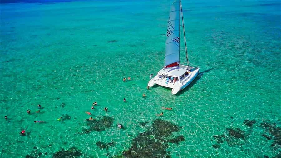 Catamaran Trip to Ile au Cerfs with Lunch and GRSE waterfall - Sailing toward Ile aux Cerfs