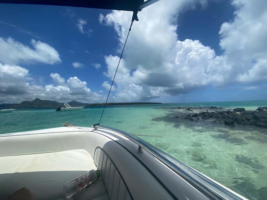 Day Trip at Ile aux Cerfs and other Gems of the South. - Time on the water and what to clarify