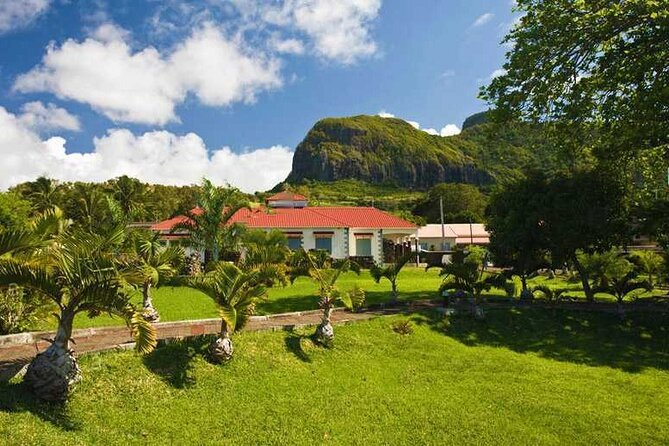 East of Mauritius: Full Day Scenic Tour with Lunch & Glass Bottom - Floreal factory shops and the central plateau