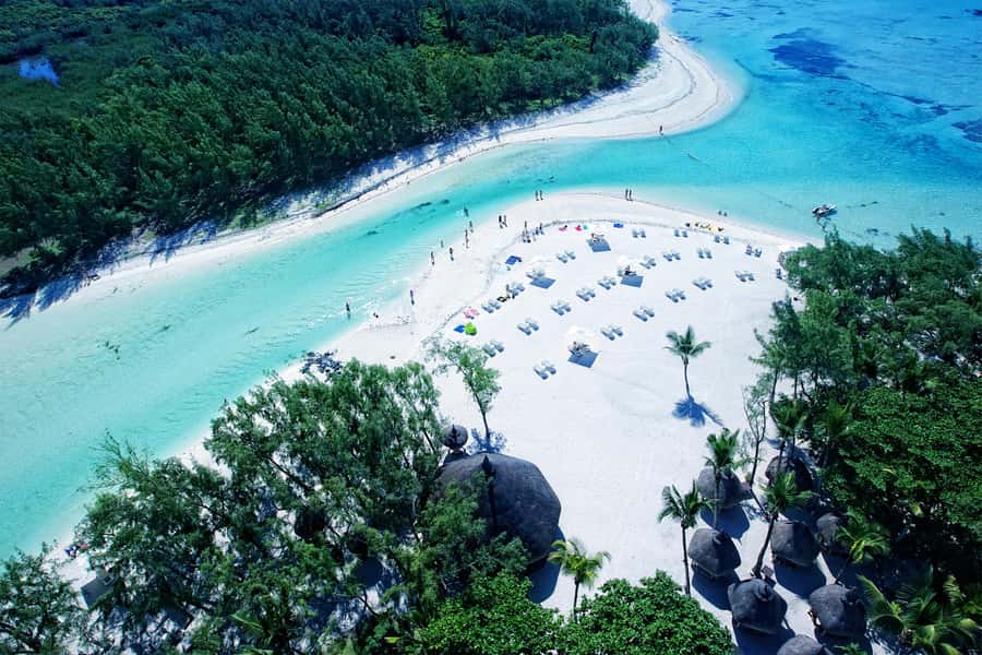 Exclusive Private Catamaran to Ile Aux Cerfs with Lunch - BBQ lunch with rum, beer, and cocktails