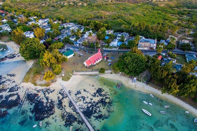 Full-Day North Tour of Mauritius, ALL INCLUSIVE Day Trip, Private SUV Car, Guide - Mont Choisy Beach and the useful pause