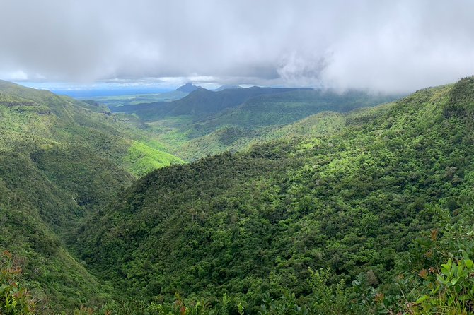 Full Day Private custom Tour with Drive-Guide in Mauritius - Who will get the most from this eight-hour tour