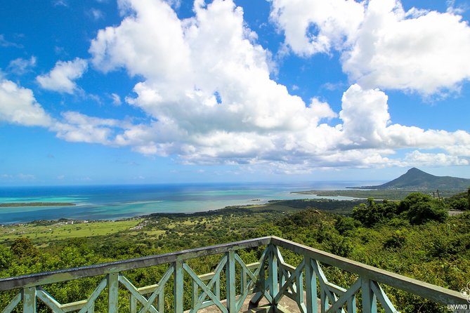 Full-Day Scenic South West Tour, ALL INCLUSIVE Day Trip, Private SUV Car, Guide - Gorges Viewpoint and the Paille En Queue