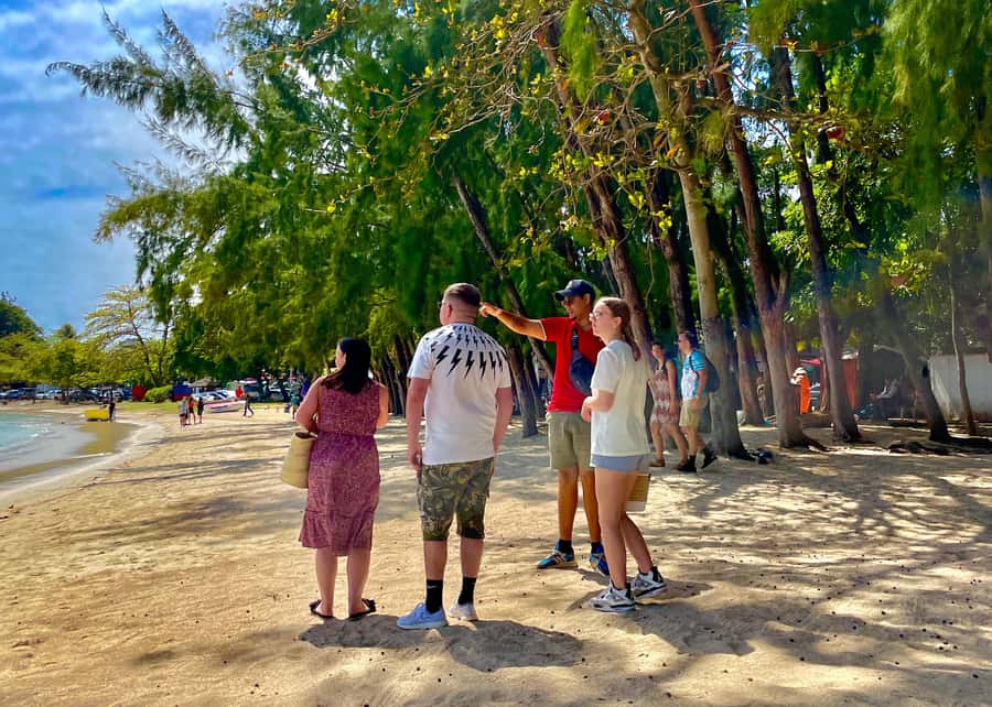 Grand Baie: Coastal Cuisine & Culture Walking Tour - Browsing the Grand Baie Bazaar