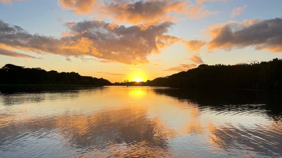 Guided Sundowner Kayak Tour - Fresh drinks and the slow sunset