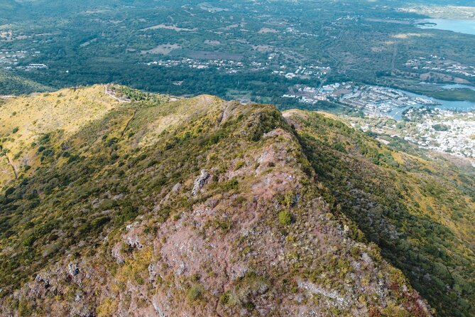 Hiking La Tourelle Mountain in Mauritius - The summit view across western Mauritius