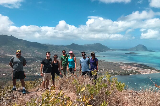 Hiking La Tourelle Mountain in Mauritius - The climb toward La Tourelle de Tamarin