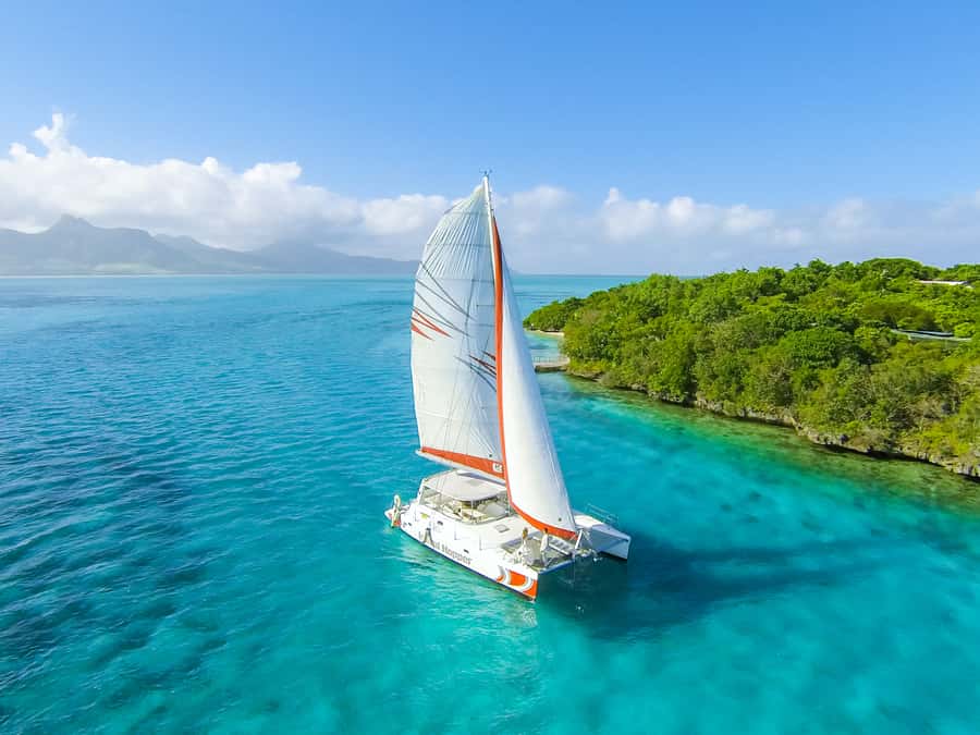 Ile aux Aigrettes: Private Sunset Cruise Tour - Key points at a glance