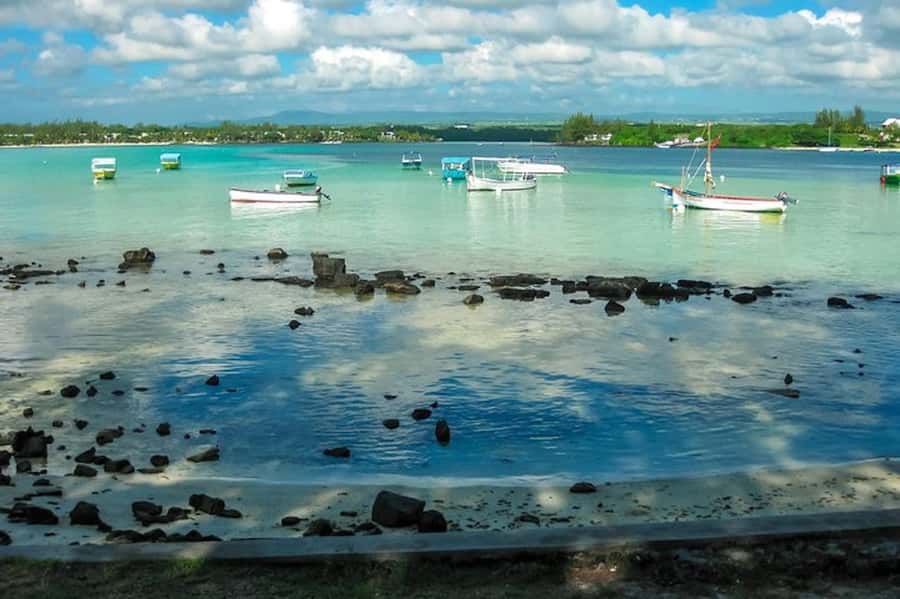 Ile aux Aigrettes Reserve & Blue Bay Glass Bottom Boat - Returning to the mainland for Blue Bay Marine Park