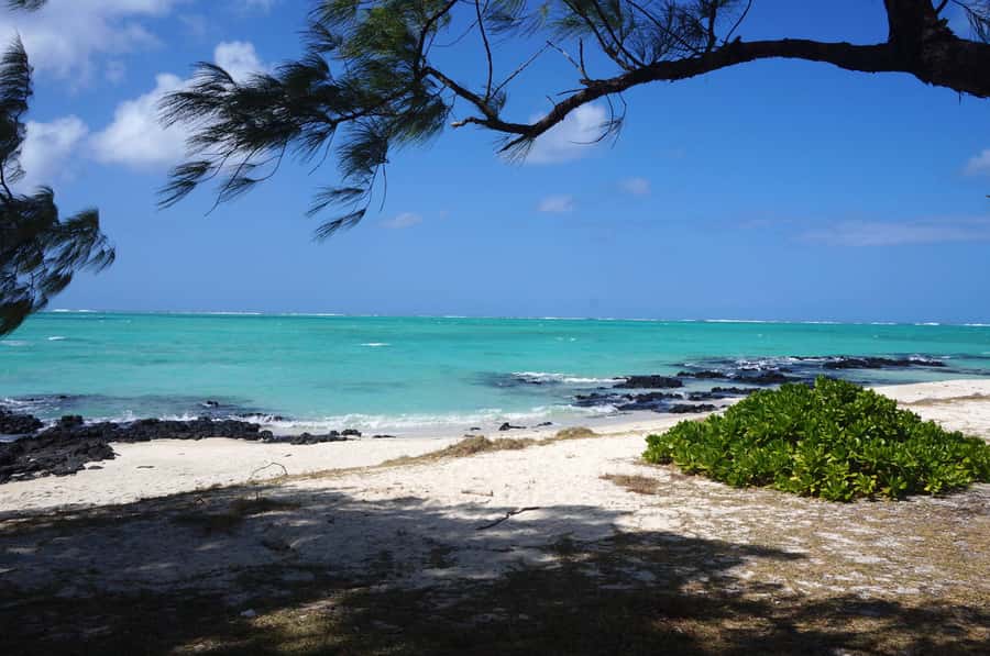 Ile Aux Cerfs Catamaran Cruise sailing from Mahebourg - A 9:00 start from Pointe Jérôme