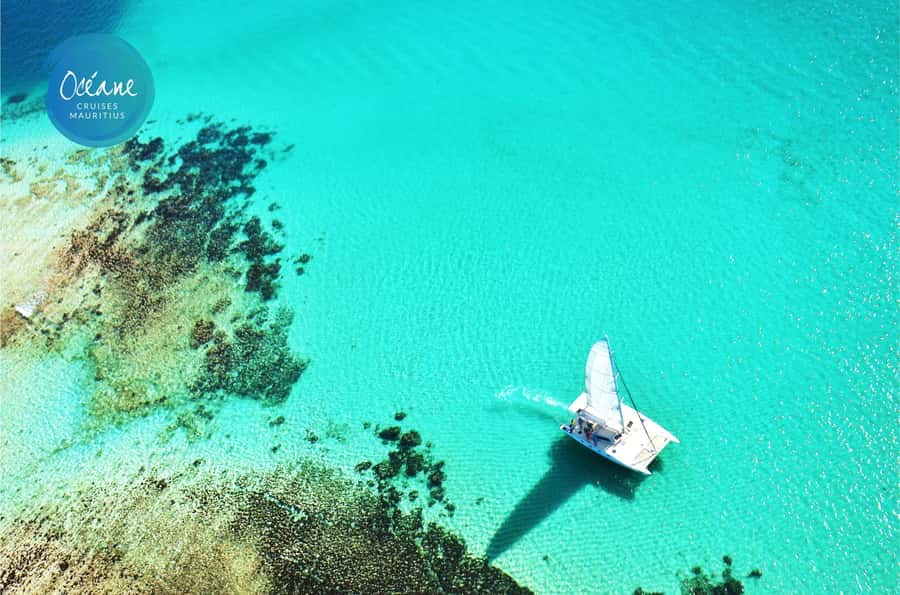 Île aux Cerfs: Private Catamaran Cruise with Gourmet Lunch - Key things to know before you book
