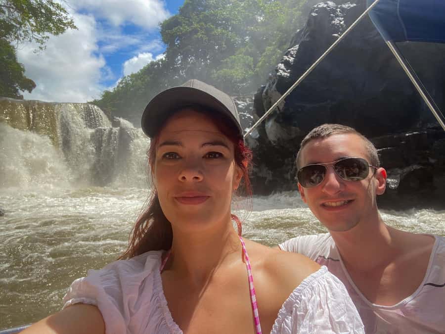 Ile aux cerfs: Private picnic, waterfall, bbq beach lunch - Starting at Four A Chaux in Trou dEau Douce