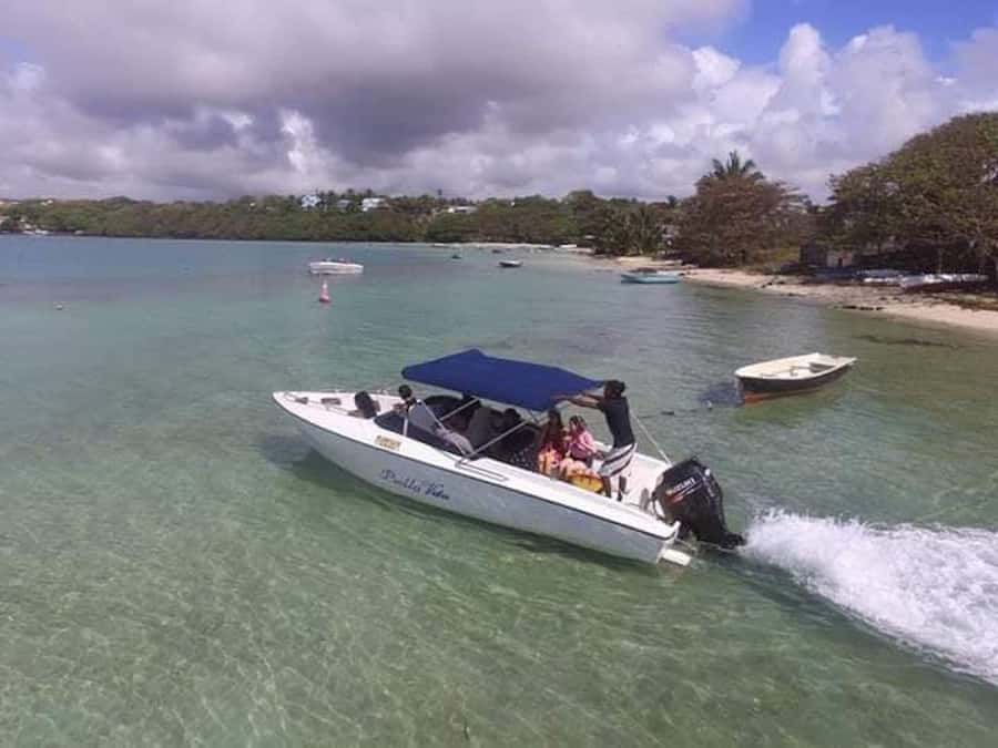 Ile aux Cerfs Speedboat Trip & Transport: Private or Shared - Why this trip works so well for a Mauritius beach day