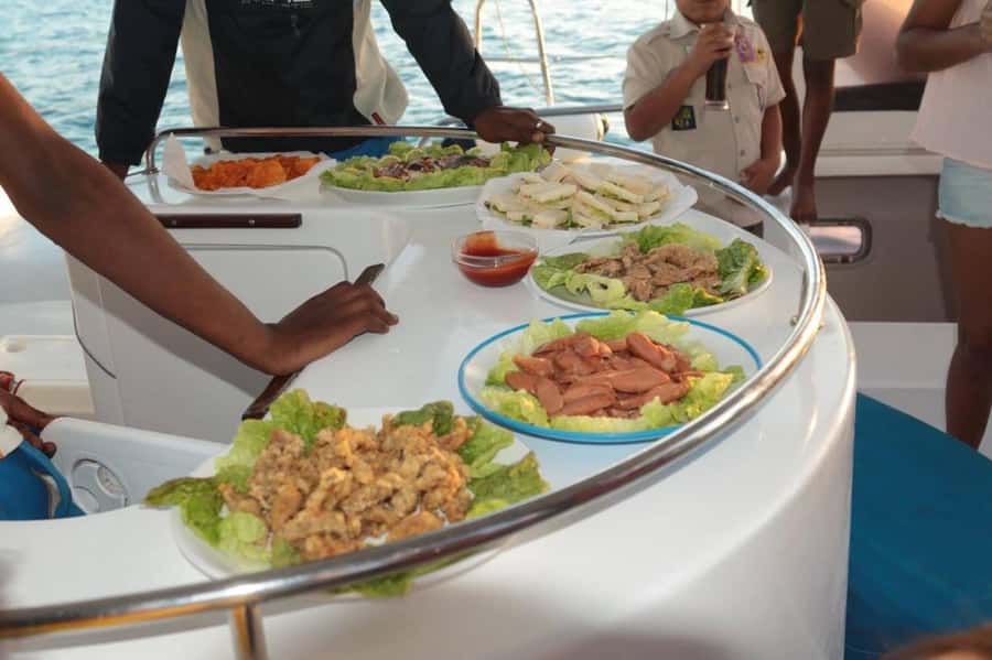 Ilot Gabriel: Catamaran Cruise & BBQ Lunch - Ilot Gabriel’s Beaches and Protected Shore
