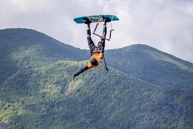 Kitesurfing lesson and rental at a cheaper price and with qualified instructor - Arriving at Le Morne for the two-hour lesson