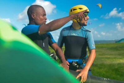 Kitesurfing lesson and rental at a cheaper price and with qualified instructor