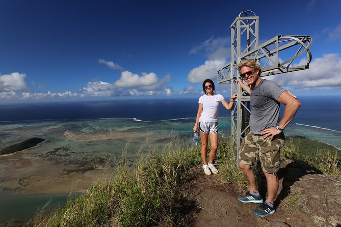 Le Morne Mountain: Guided Hike With Our Professional Local Guides - Timing, meeting points, and practical planning
