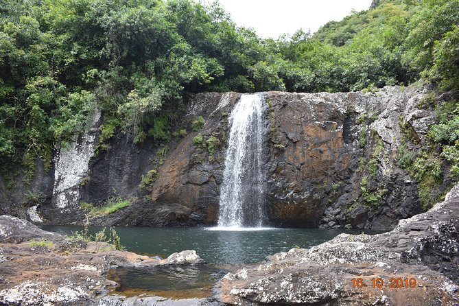 Les septs Cascades Tamarind Falls - Natural Pools and Waterfall Stops