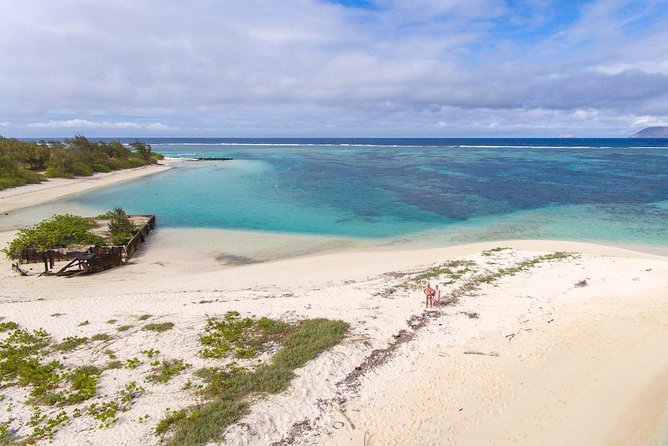Luxury Catamaran Cruise: The Northern Islands - A barbecue lunch served on board