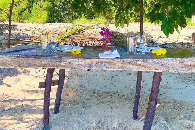 Lydia Boat Mauritius :Private boat tour:Whales&Dolphins encounter - A full day in a compact schedule