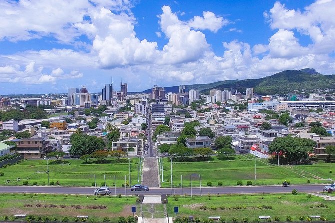 Mauritius City Tour, ALL INCLUSIVE Day Trip, Private SUV Car with Guide - Central Market, Alouda, and street food