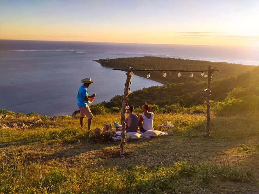 Mauritius: Exclusive Le Morne Sunset Hike & Aperitivo - Why Le Morne makes this more than a sunset walk