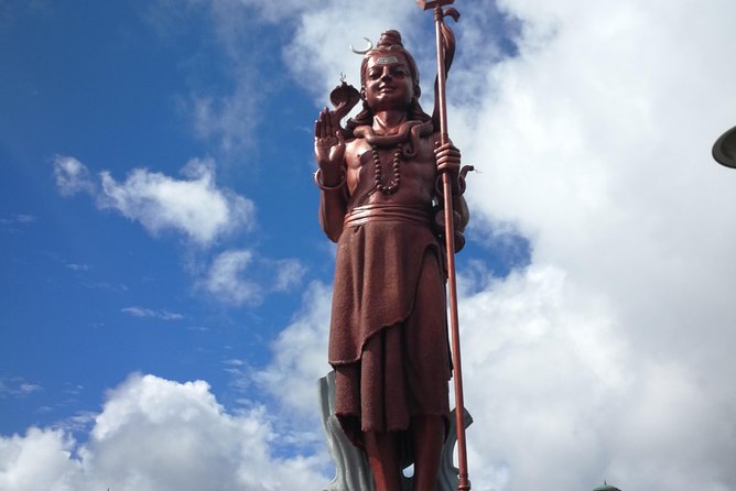 Mauritius Guided Southwest tour (Private) - Grand Bassin and the 33-meter Shiva statue