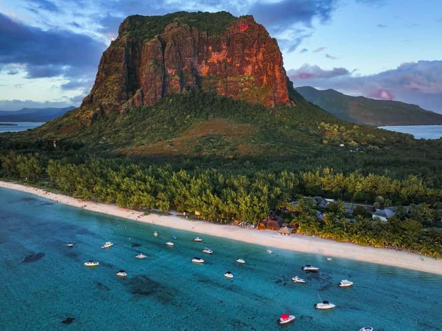 Mauritius: Le Morne Brabant Hike with Historical Immersion - Fitness, health, and what to pack