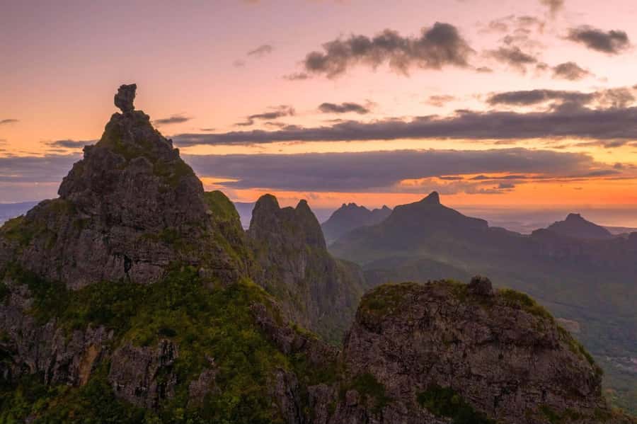 Mauritius: Le Pouce Guided Hiking Experience with a local - Weather, fitness, and what to pack