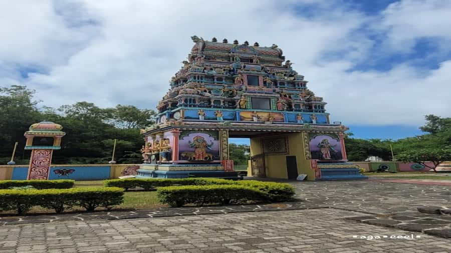 Mauritius: Northern Tour w/Port Louis Market, Temple & Beach - Grand Baie adds shopping and northern energy