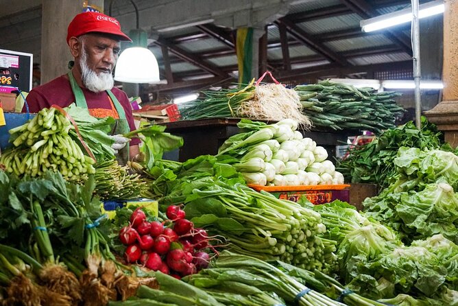 Mauritius: Port Louis Street Food City Tour - Why Port Louis makes a better food stop than a quick photo stop