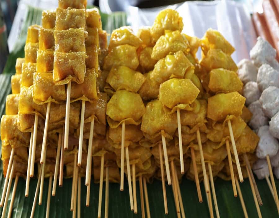 Mauritius: Port Louis Street Food Walking Tour - Starting at Le Caudan and leaving the easy route