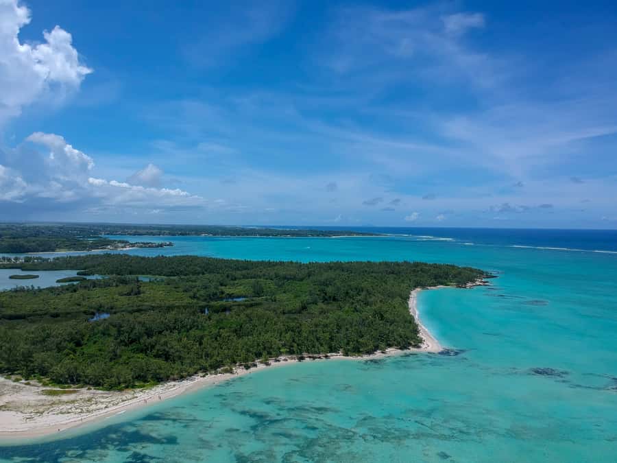 Mauritius: Private 5 Island Tour with Ile aux Cerfs - Île aux Cerfs, Mauritius’s busiest beach stop