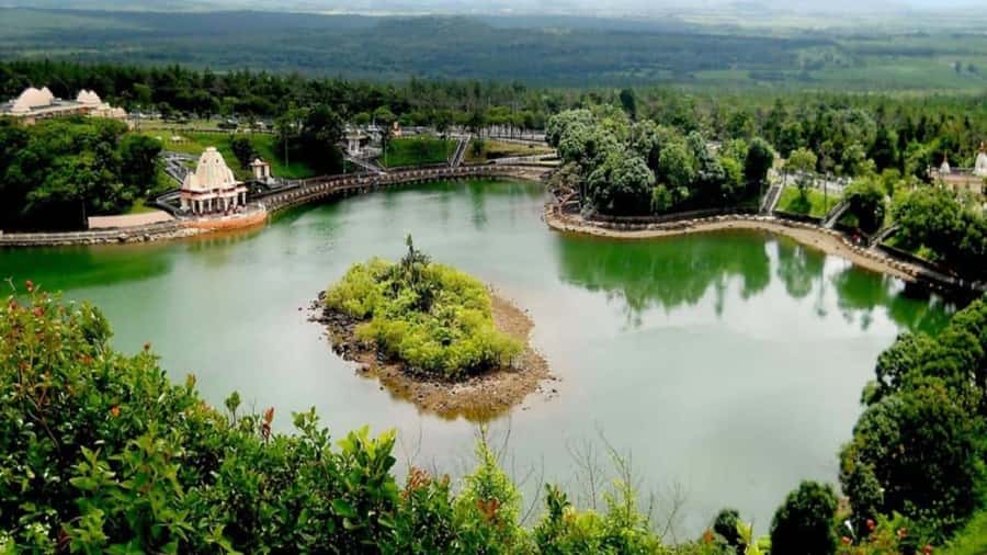 Mauritius : private wild south fullday tour - Grand Bassin, Mauritius’s sacred crater lake