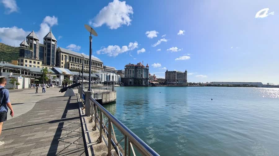 Mauritius: Shopping Tour - Port Louis Markets & Grand Baie - China Town: A Short Port Louis Food and Shopping Stop