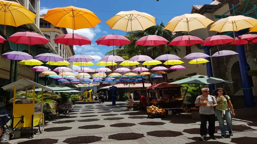 Mauritius: Shopping Tour - Port Louis Markets & Grand Baie - Starting in Port Louis: Spices, Crafts, and Everyday Mauritius