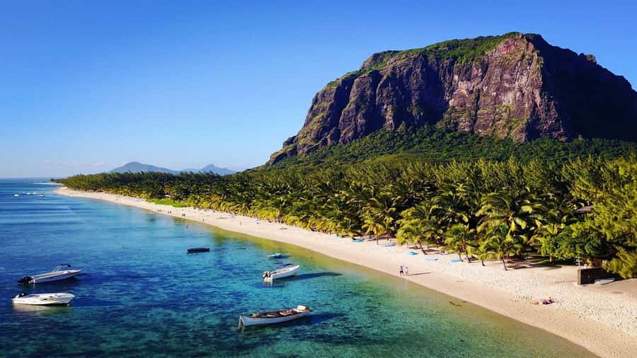 Mauritius: Southern Tour w/La Vanille & Le Morne Beach - Who should book this tour?