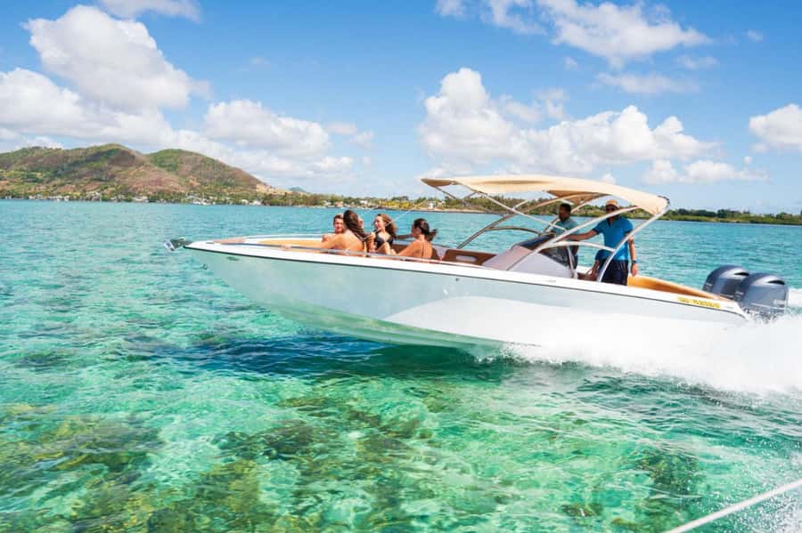 Mauritius: Speedboat Ile aux Cerfs, GRSE Waterfall, BBQ, Bar - Why the speedboat makes this outing different