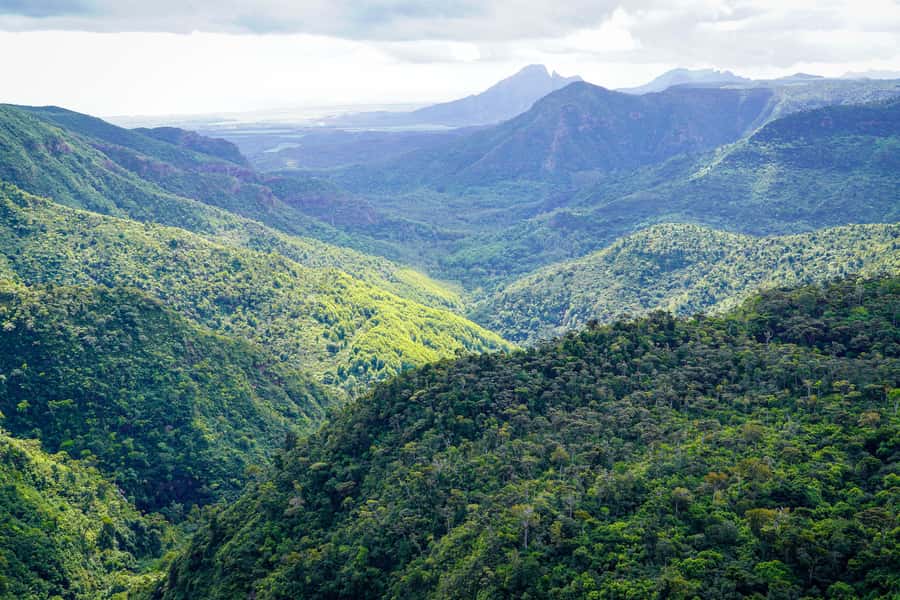Mauritius: Sunrise Mountain Hike with Southwest Road-trip - Grand Bassin and the meaning of Ganga Talao